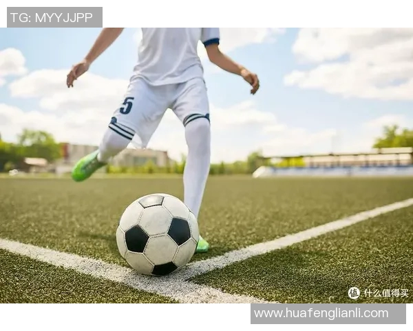 足球白袜的魅力与风格探索如何成为球场上的时尚先锋
